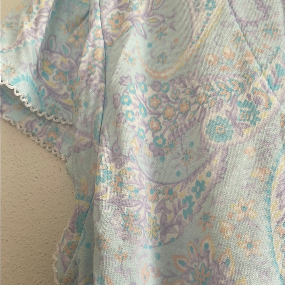 Miss Elaine Floral Nightgown - Picture 11 of 11